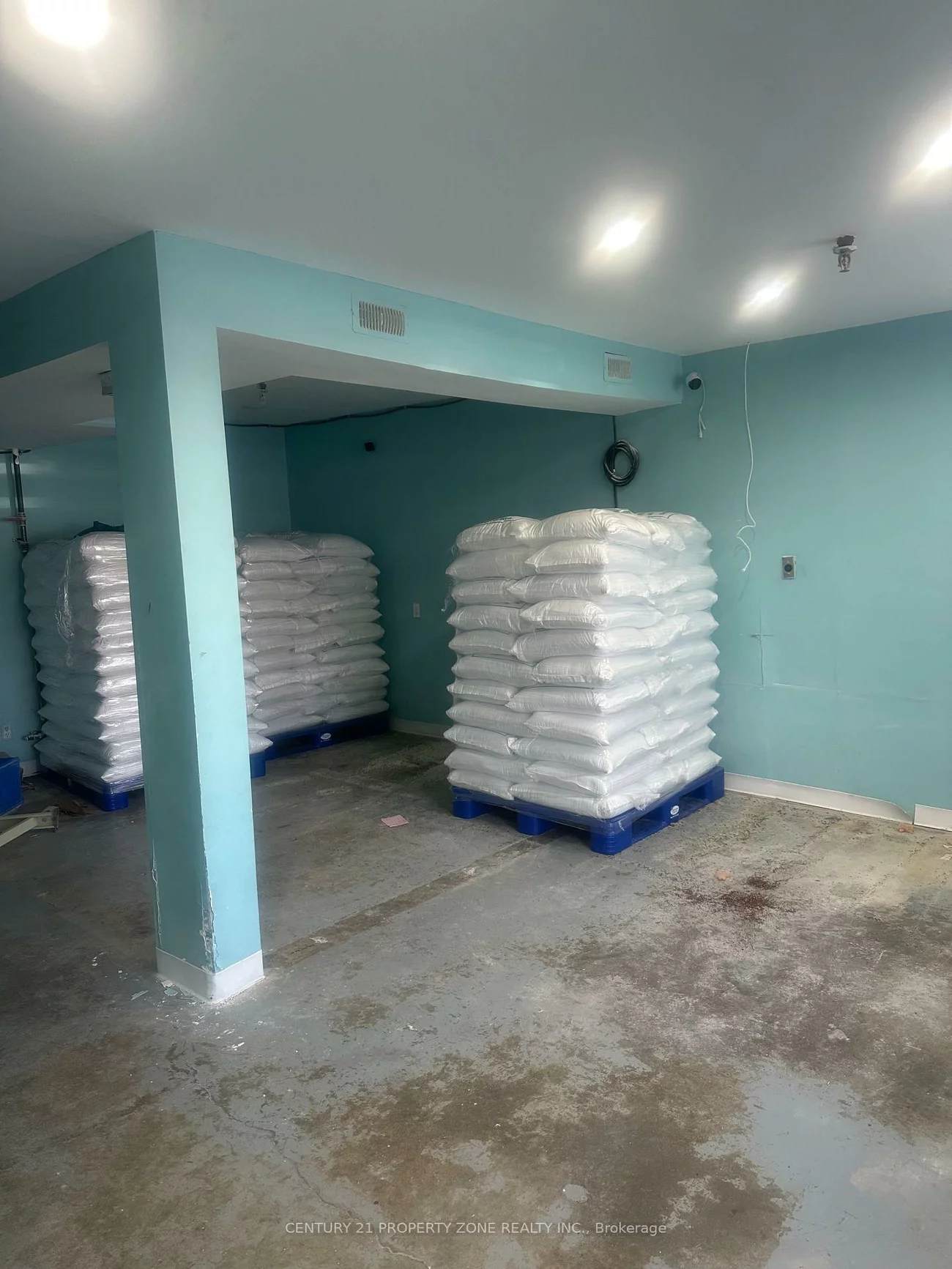 173, Advance, Steeles Industrial, Brampton