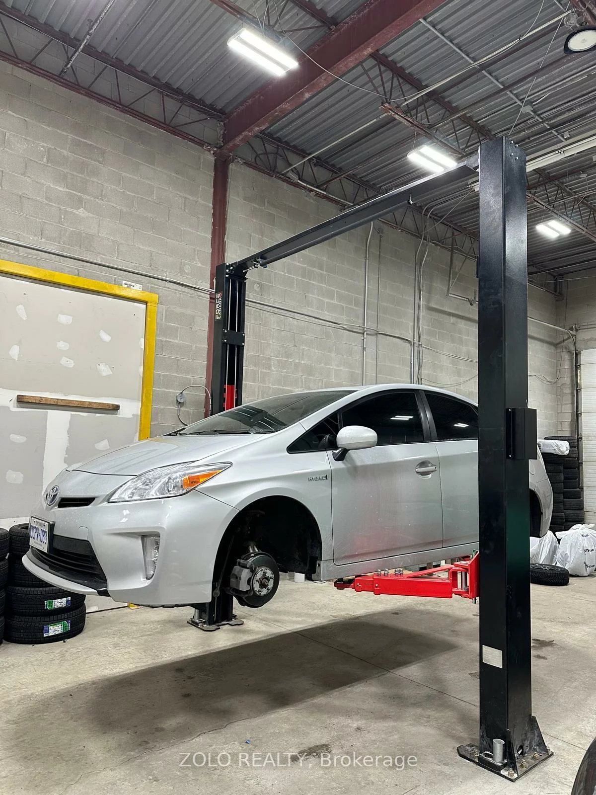 2080, Steeles, Southgate, Brampton