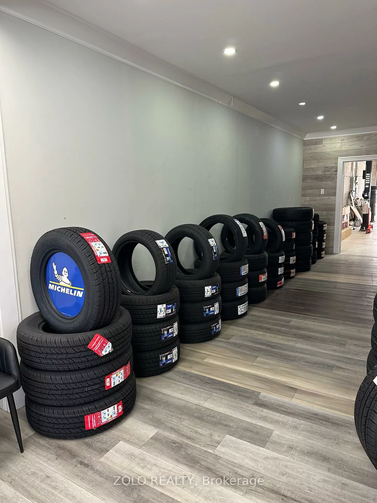 2080, Steeles, Southgate, Brampton