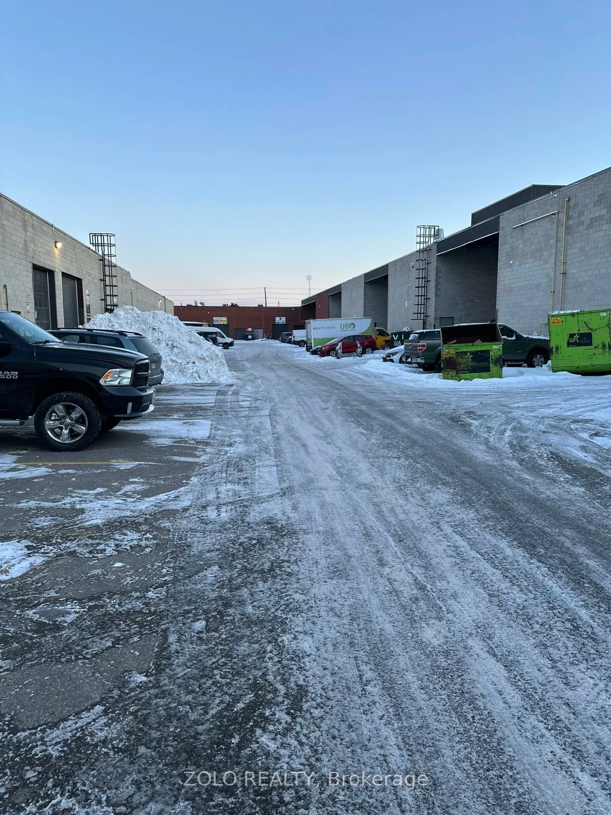 2080, Steeles, Southgate, Brampton