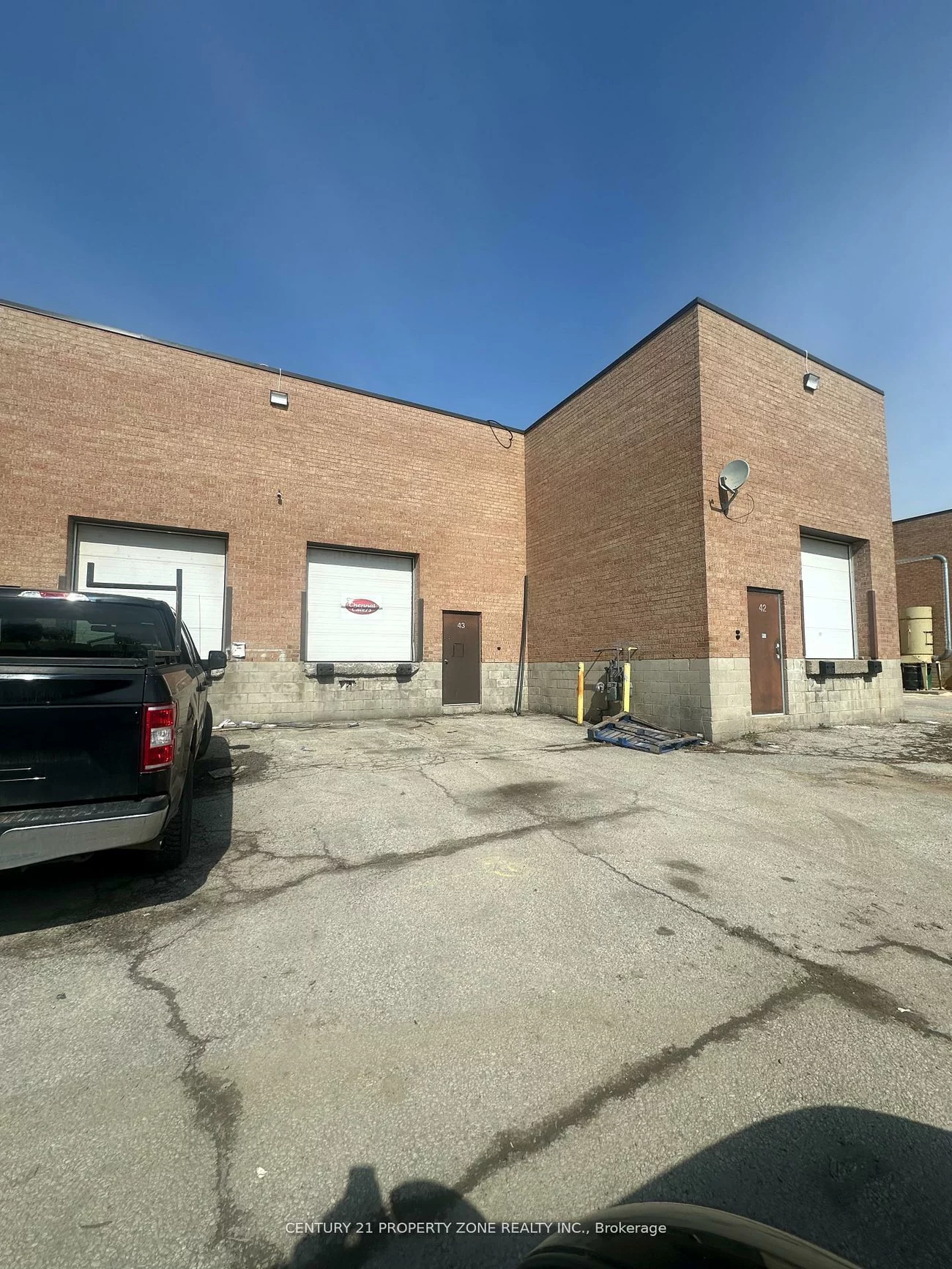 173, Advance, Steeles Industrial, Brampton