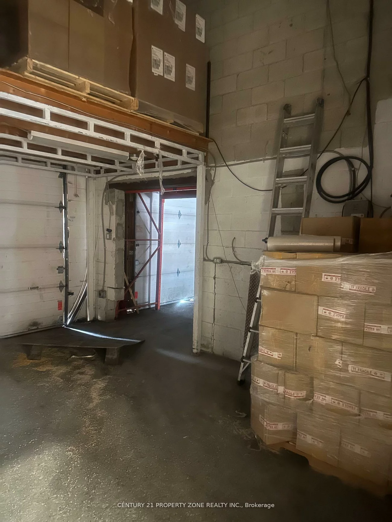 173, Advance, Steeles Industrial, Brampton