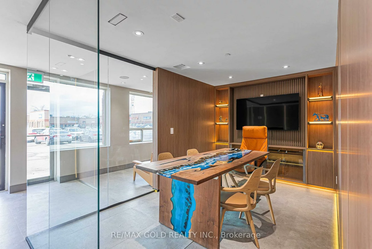 173, Advance, Steeles Industrial, Brampton