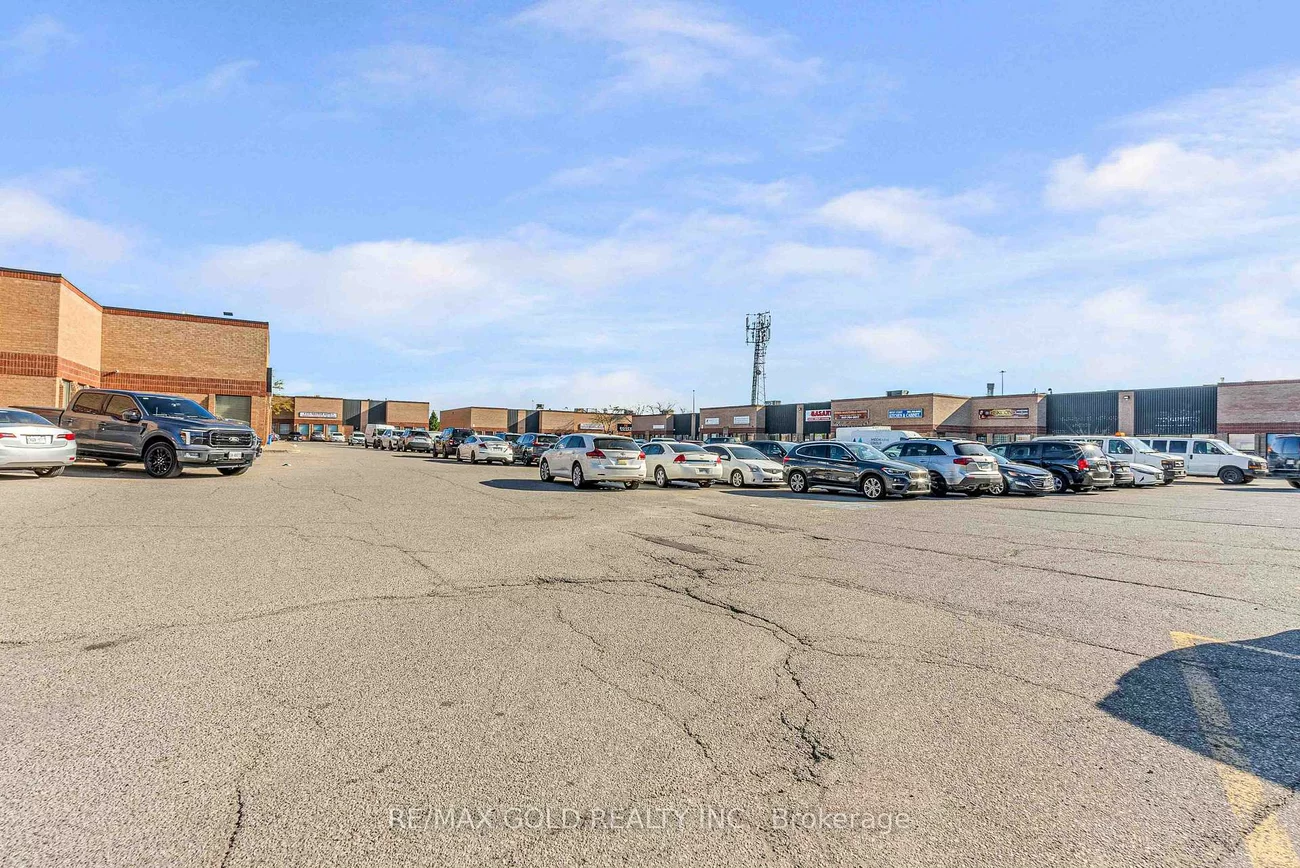 173, Advance, Steeles Industrial, Brampton
