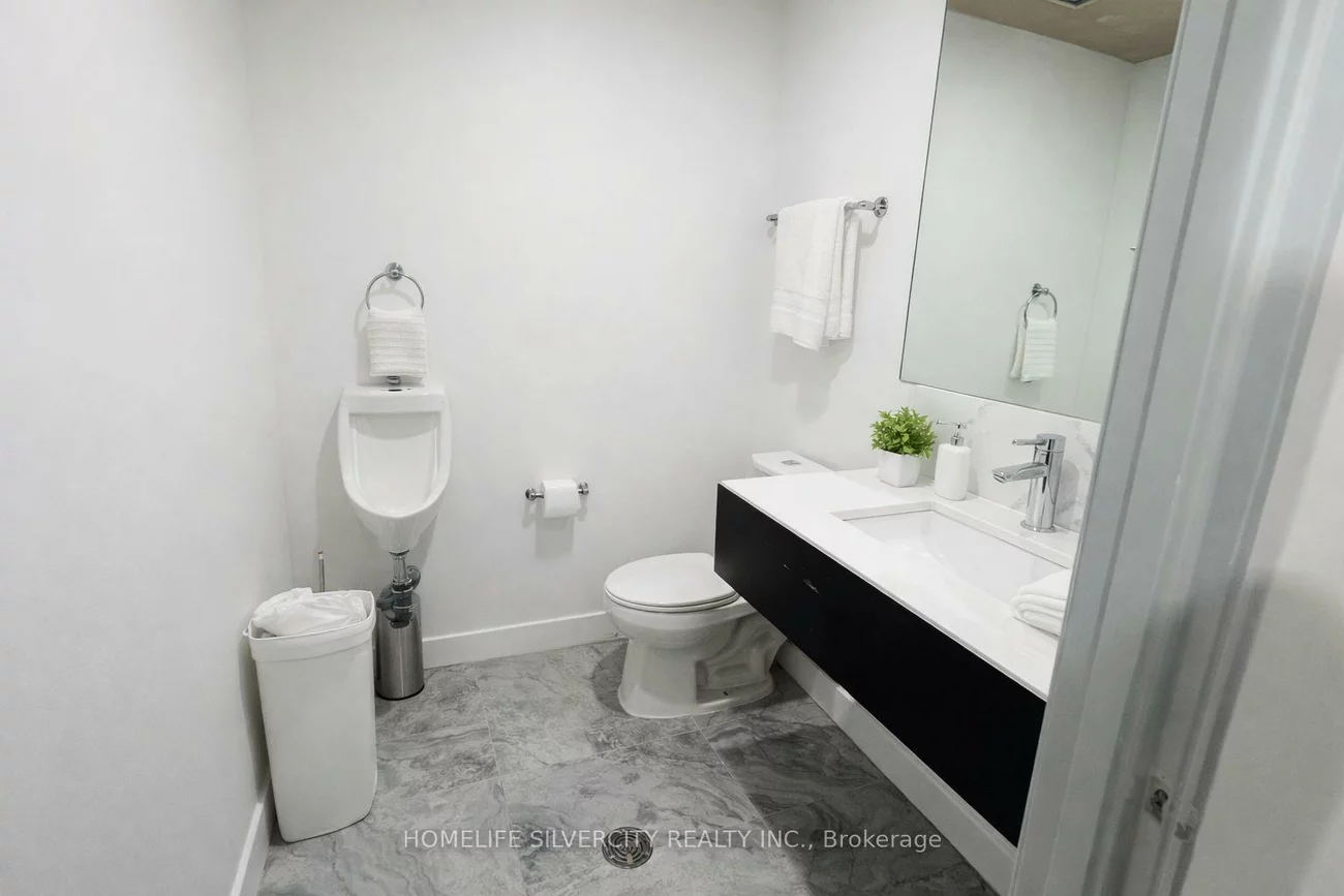 2084, Steeles, Southgate, Brampton