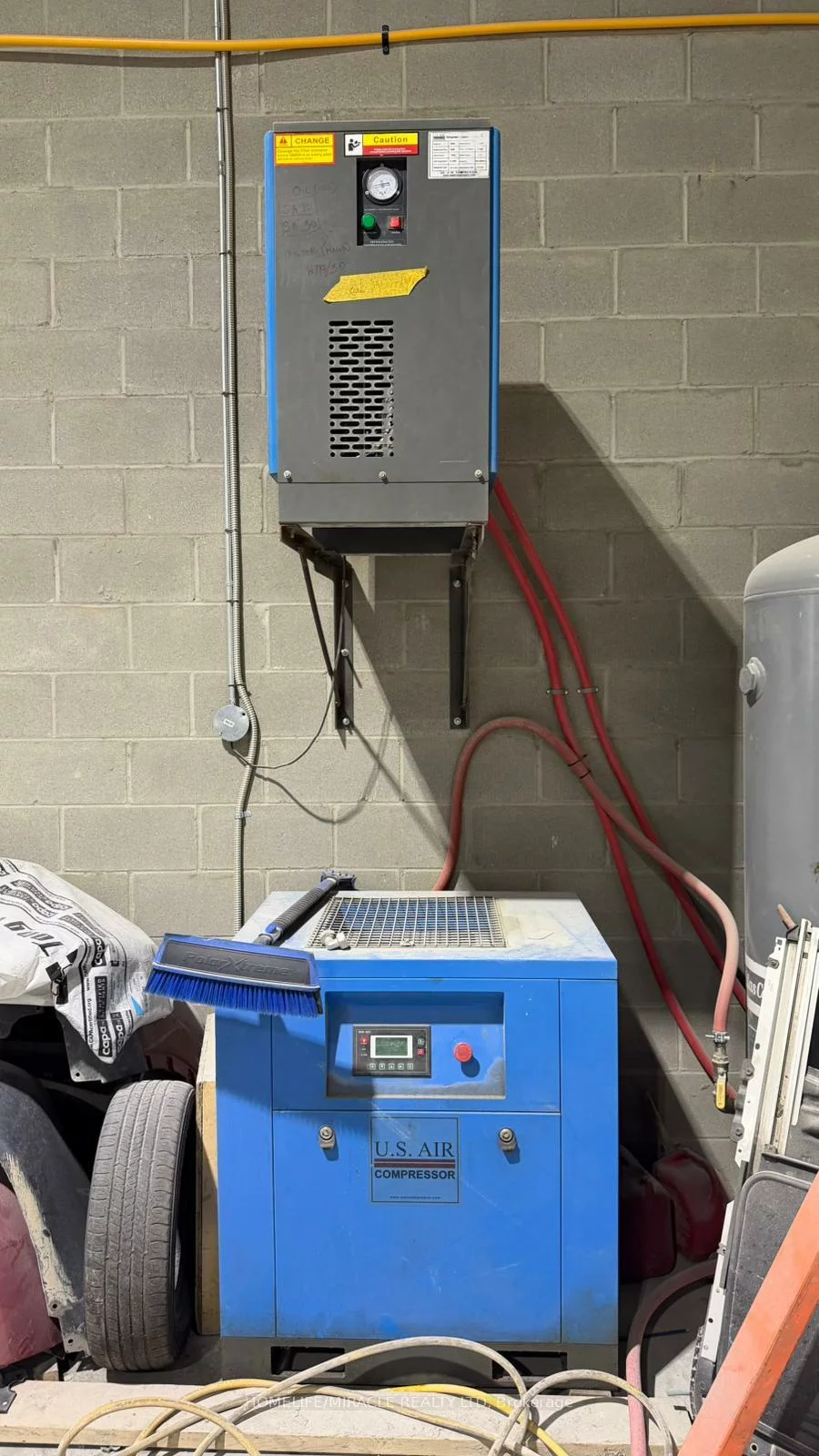 101, Glidden, Bramalea West Industrial, Brampton