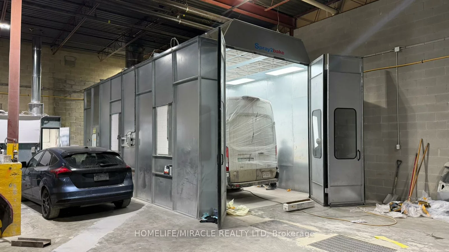 101, Glidden, Bramalea West Industrial, Brampton