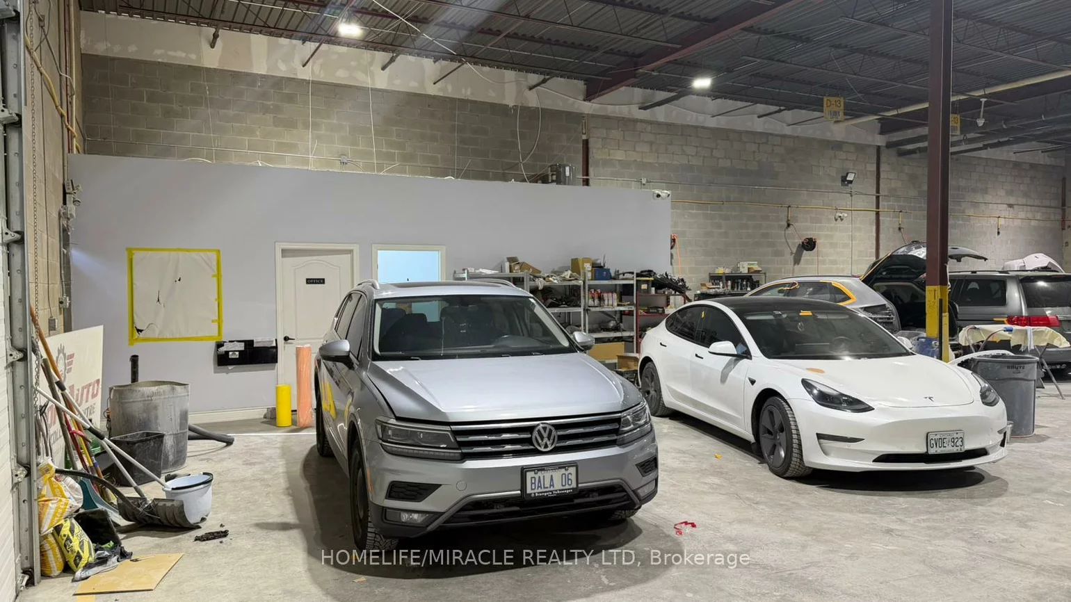 101, Glidden, Bramalea West Industrial, Brampton