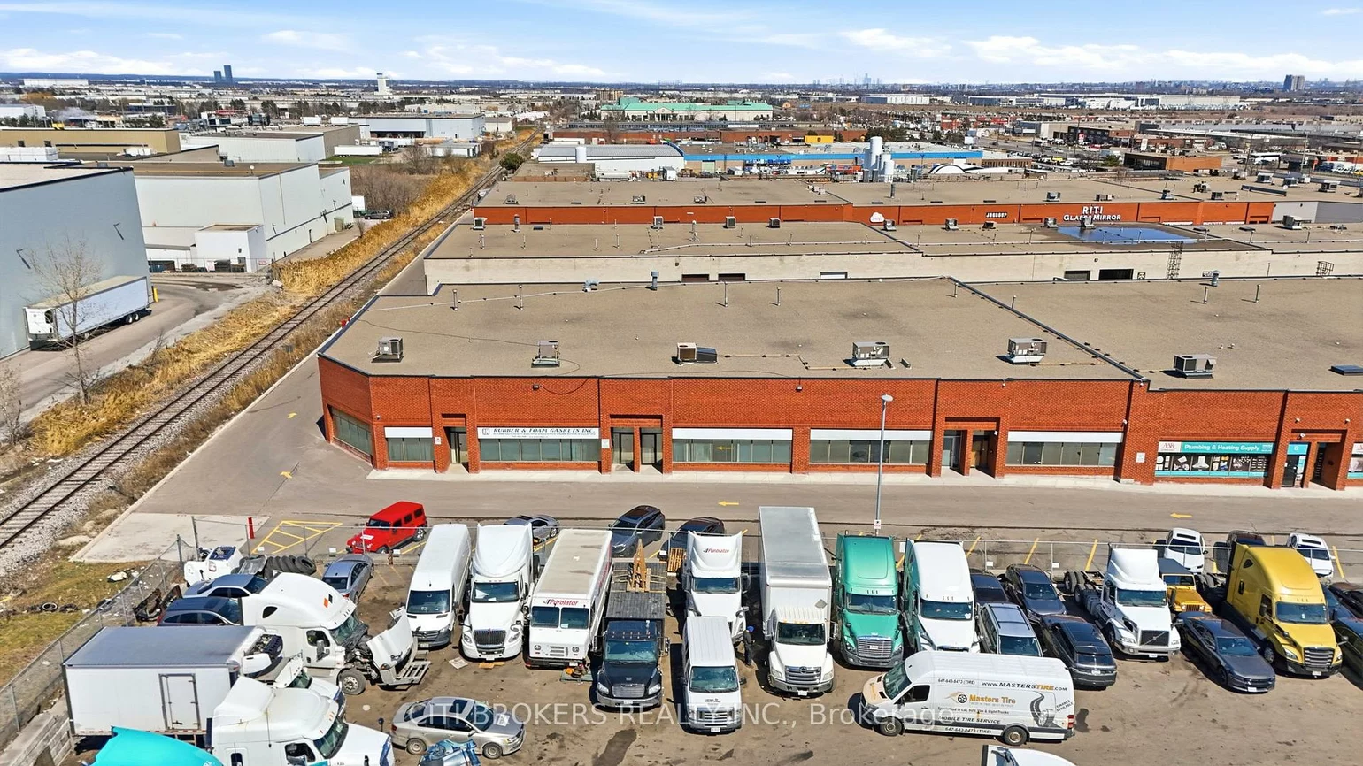 2074, Steeles, Southgate, Brampton