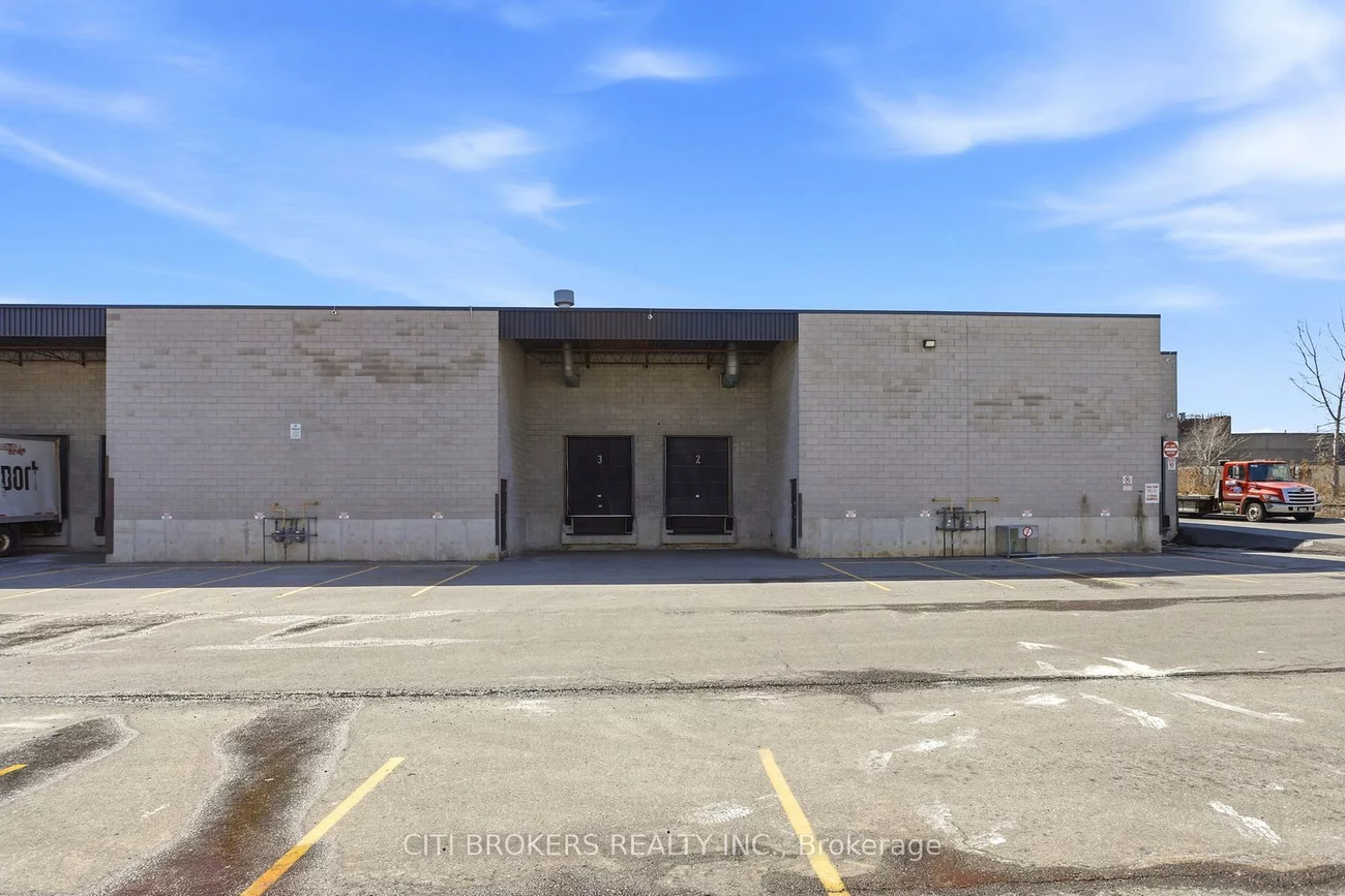 2074, Steeles, Southgate, Brampton