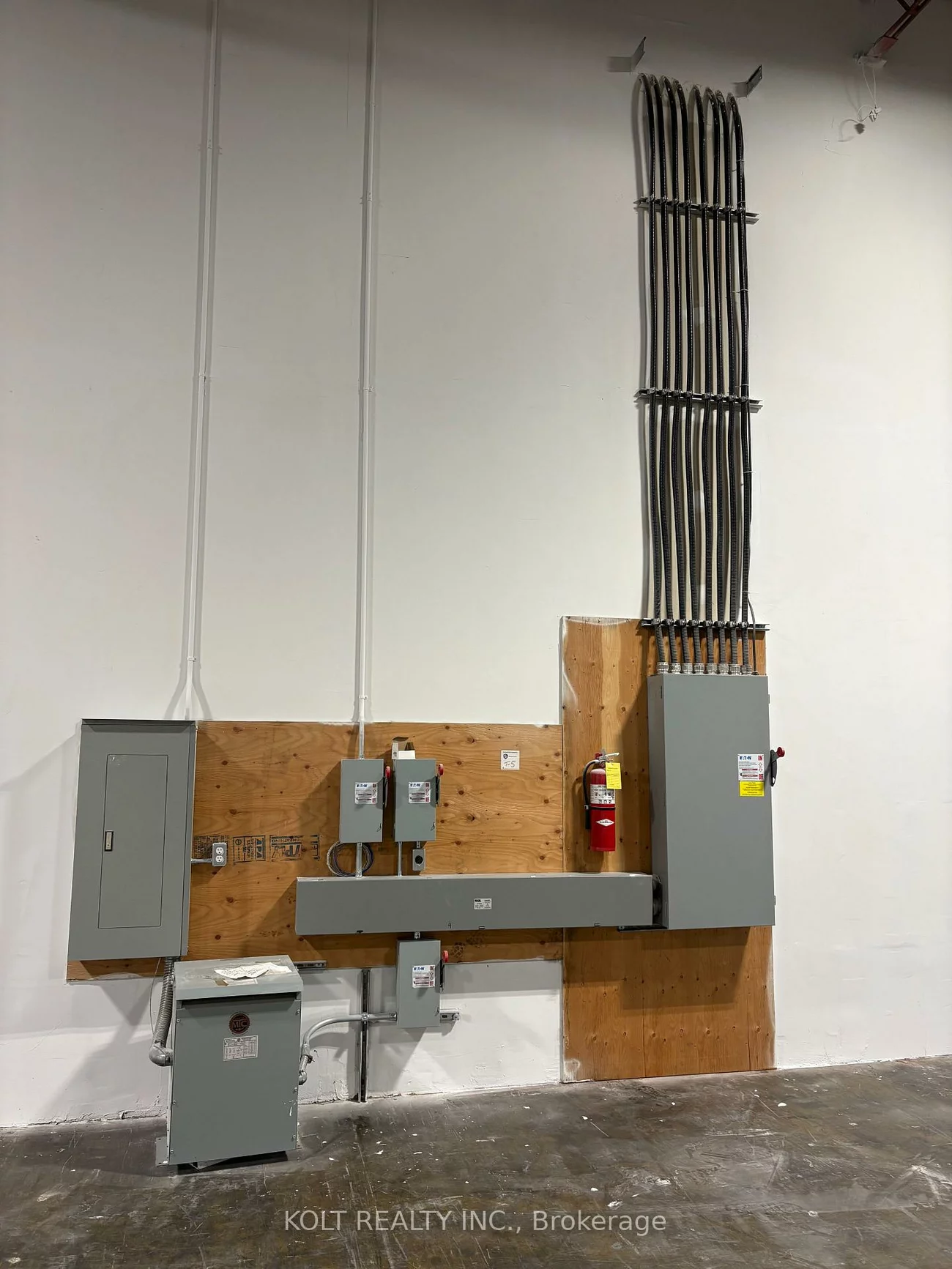 286, Rutherford, Steeles Industrial, Brampton