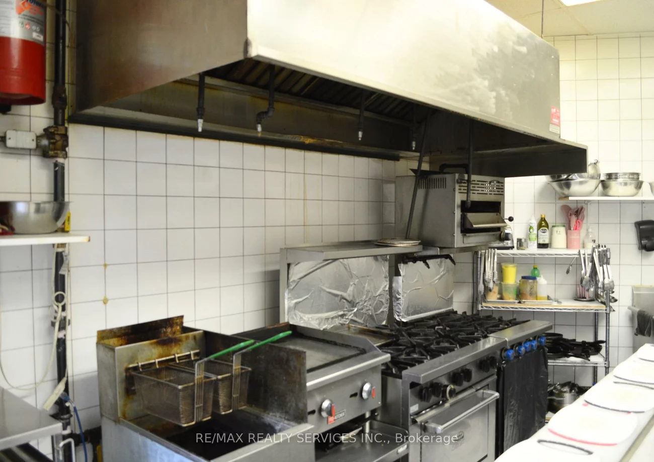 19, Kenview, Parkway Belt Industrial Area, Brampton