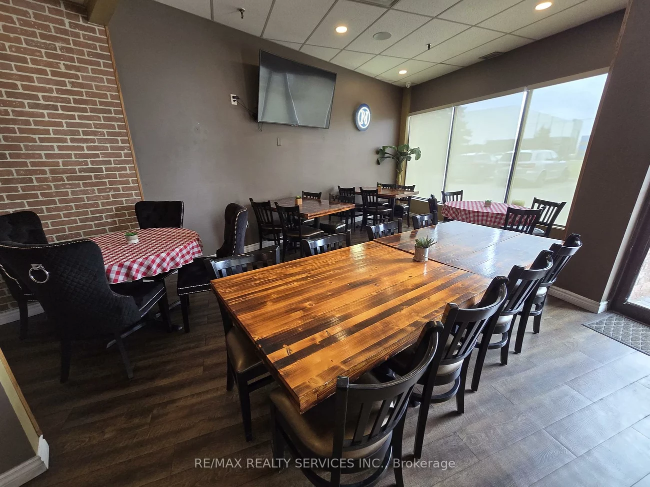 19, Kenview, Parkway Belt Industrial Area, Brampton