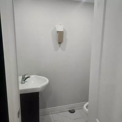 341, Parkhurst, Parkway Belt Industrial Area, Brampton