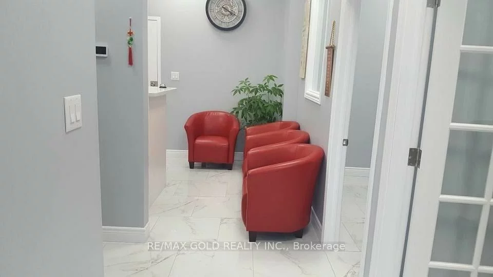 20, Maritime Ontario, Airport Road/ Highway 7 Business Centre, Brampton