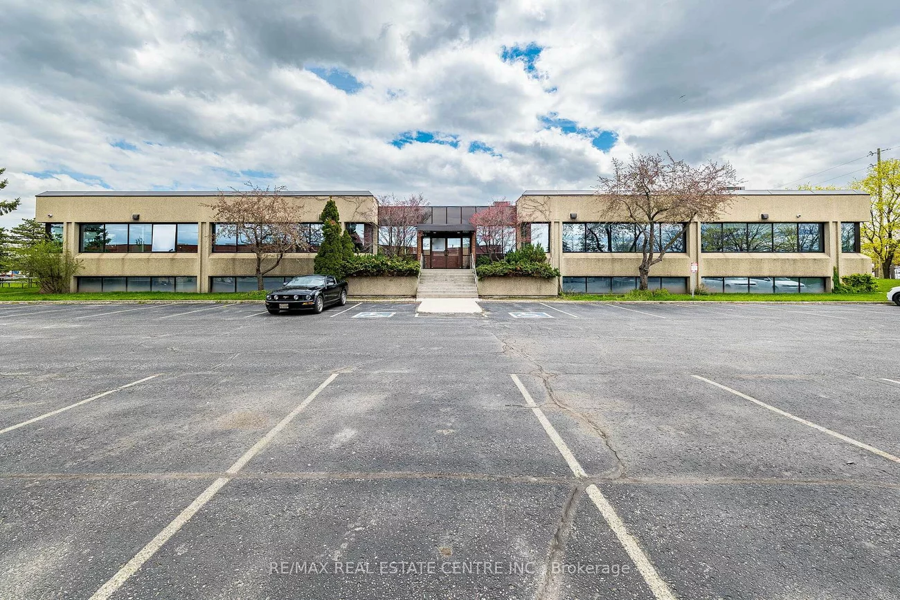 220, Advance, Steeles Industrial, Brampton