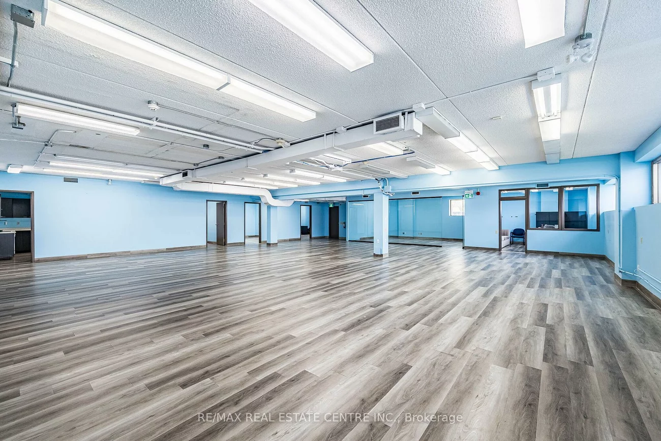 220, Advance, Steeles Industrial, Brampton