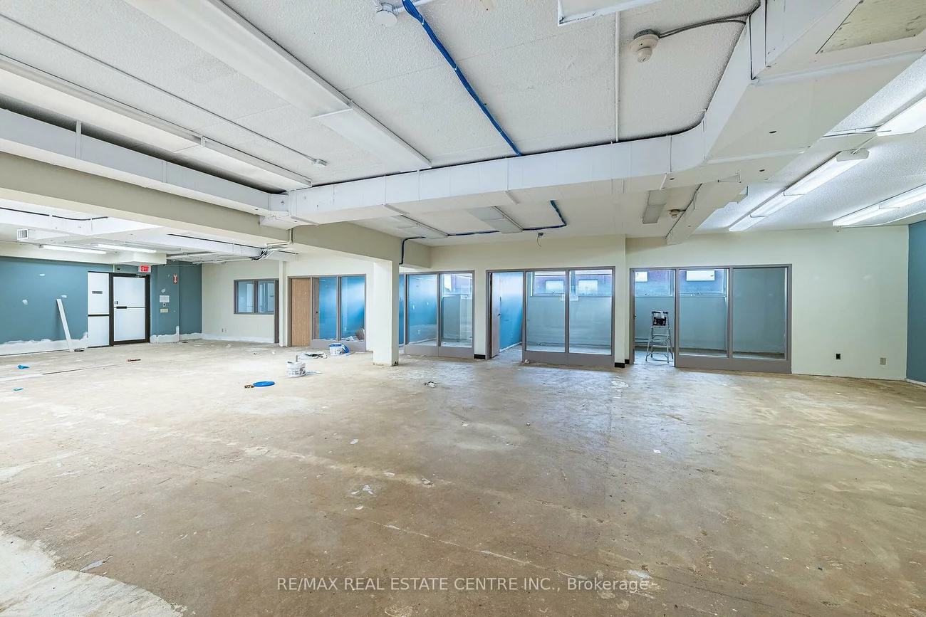 220, Advance, Steeles Industrial, Brampton