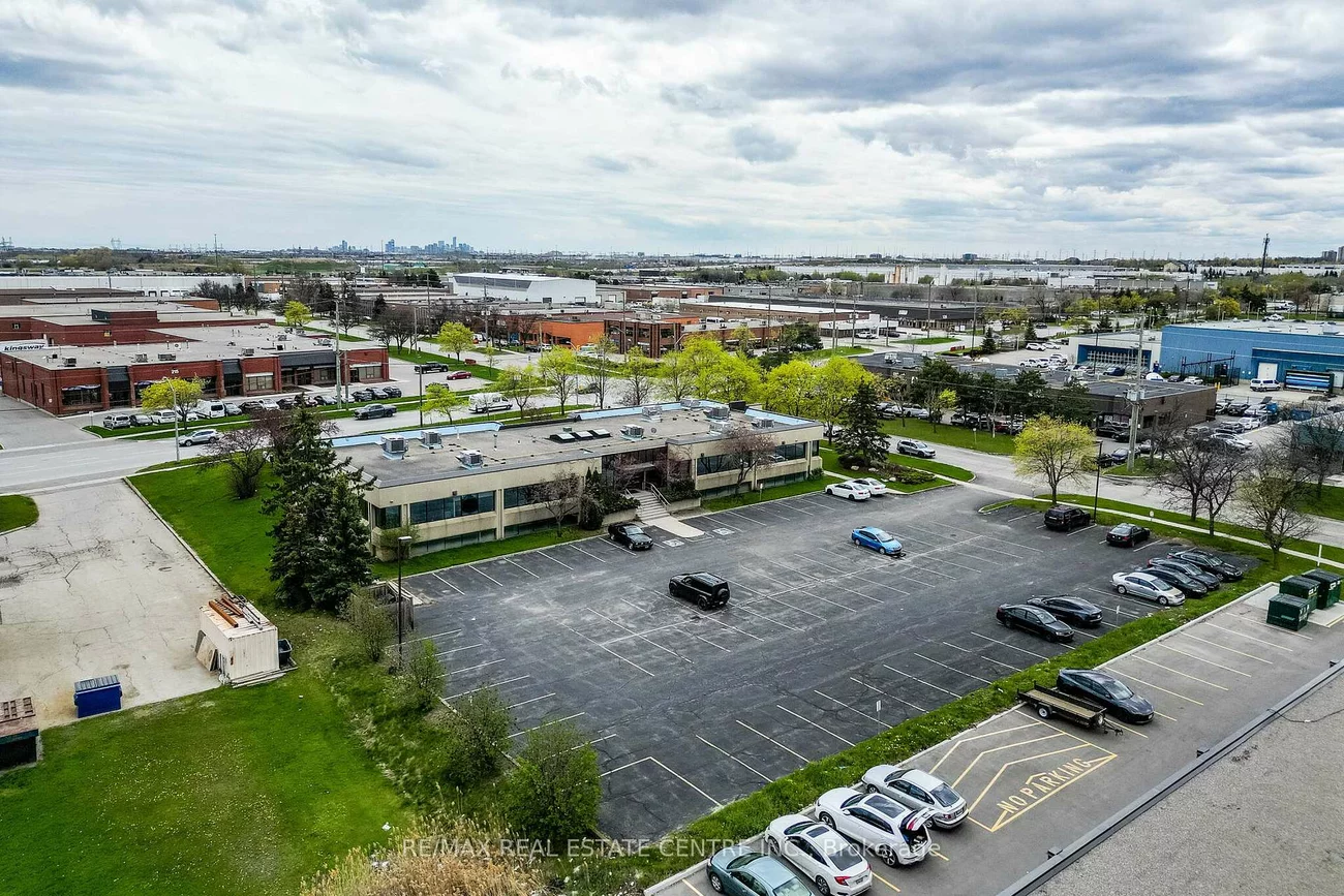 220, Advance, Steeles Industrial, Brampton