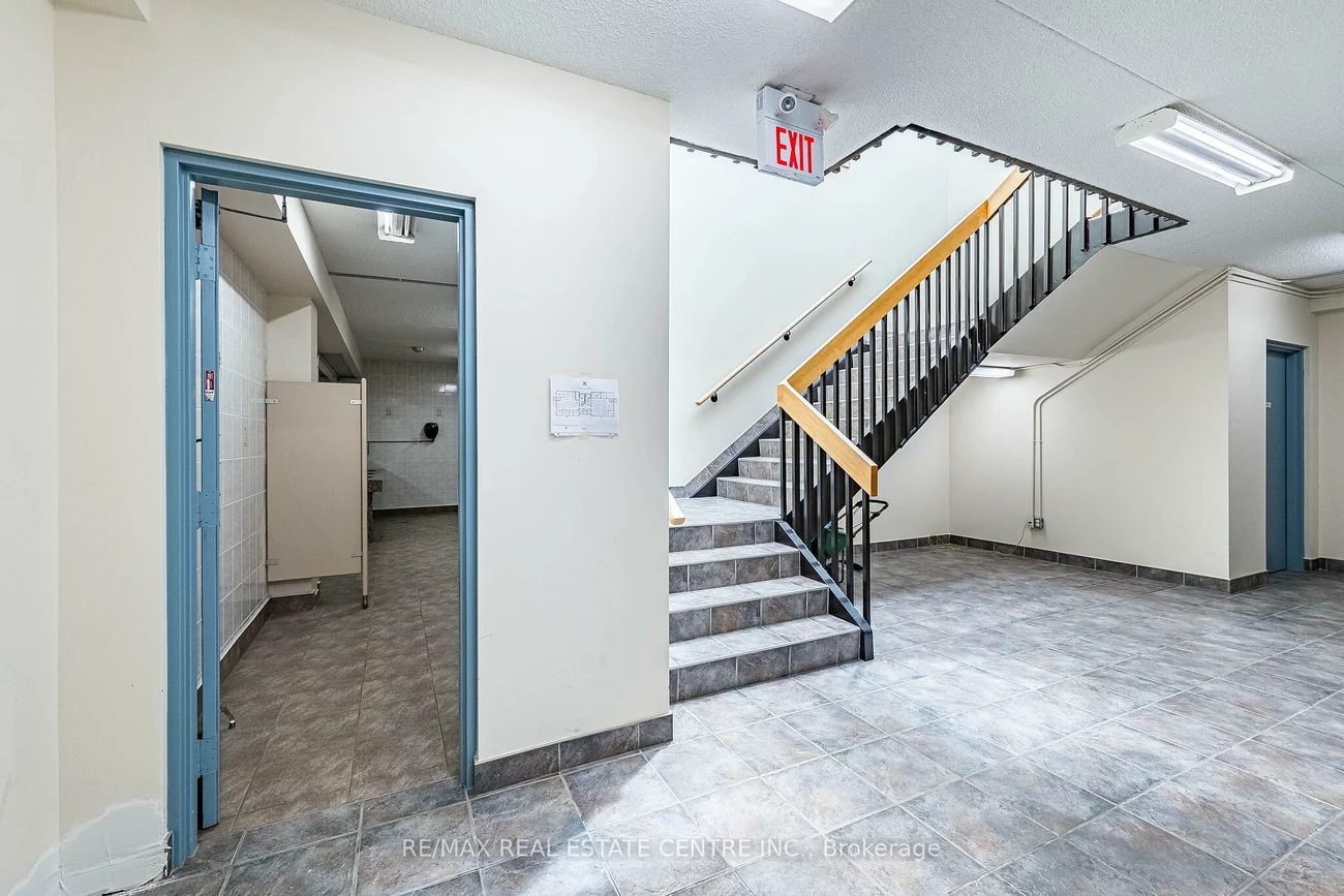 220, Advance, Steeles Industrial, Brampton