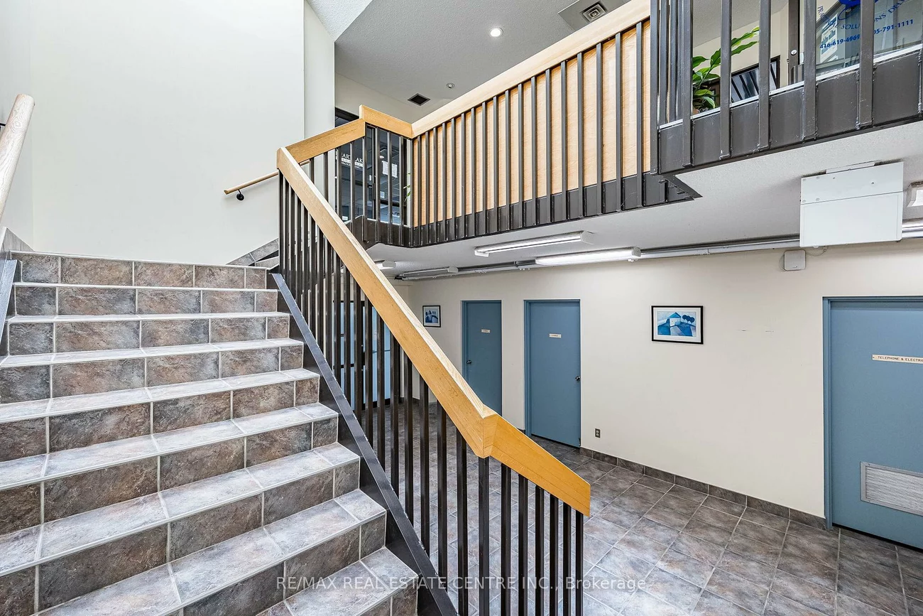 220, Advance, Steeles Industrial, Brampton