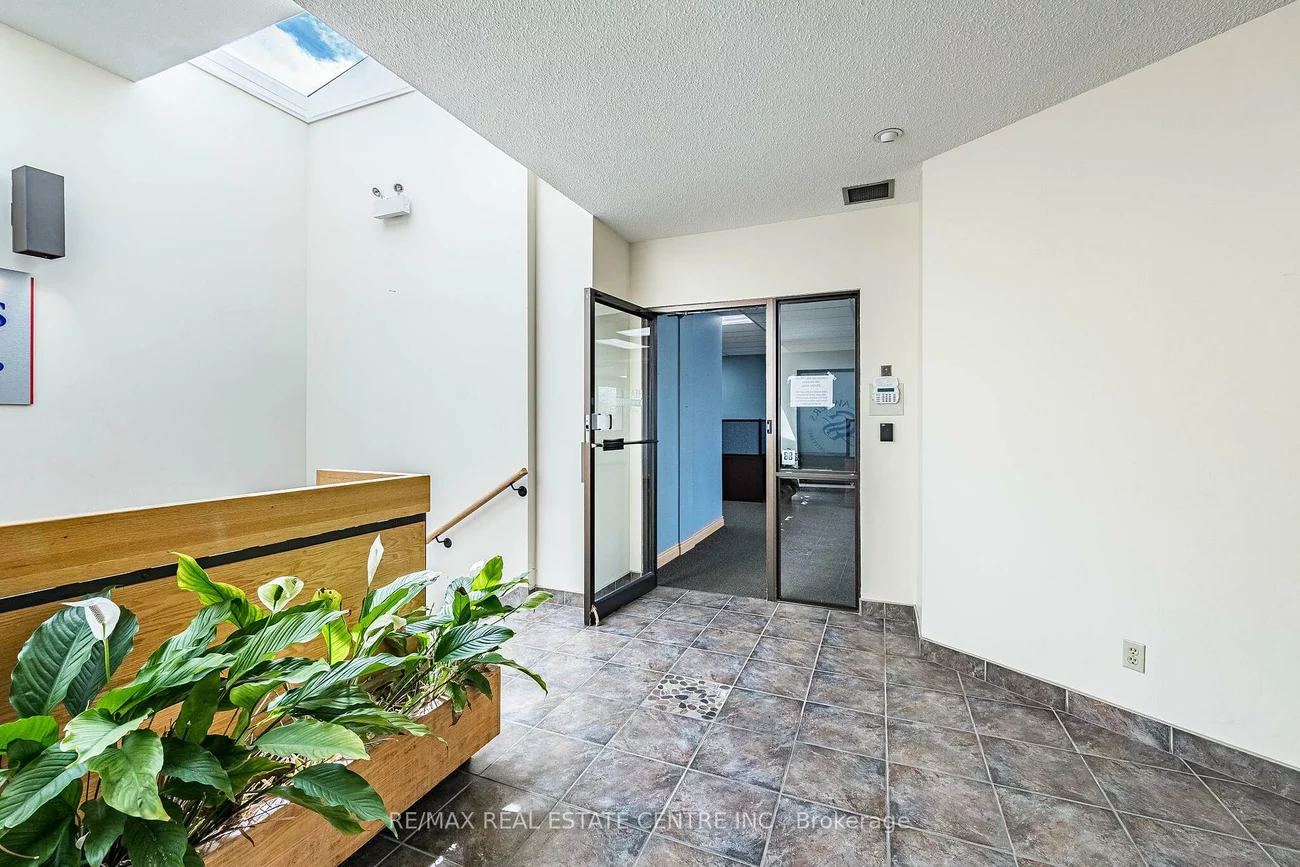 220, Advance, Steeles Industrial, Brampton