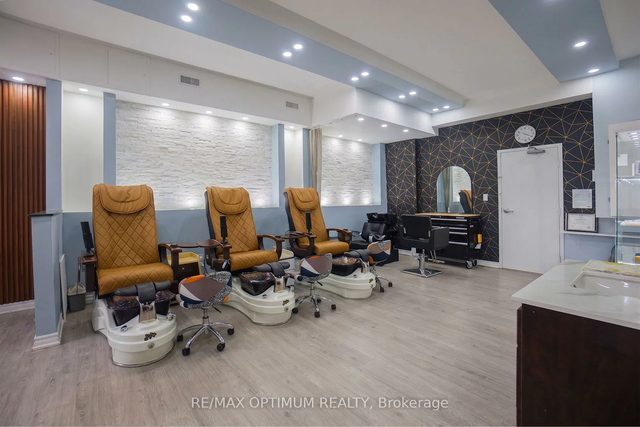 64, chesterwood, Credit Valley, Brampton