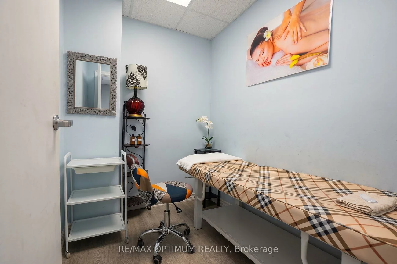 64, chesterwood, Credit Valley, Brampton