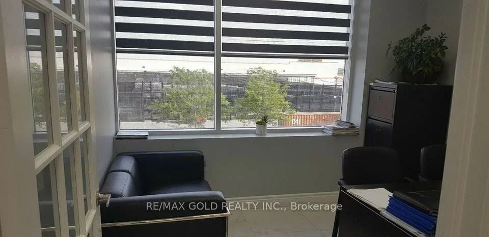 20, Maritime Ontario, Airport Road/ Highway 7 Business Centre, Brampton