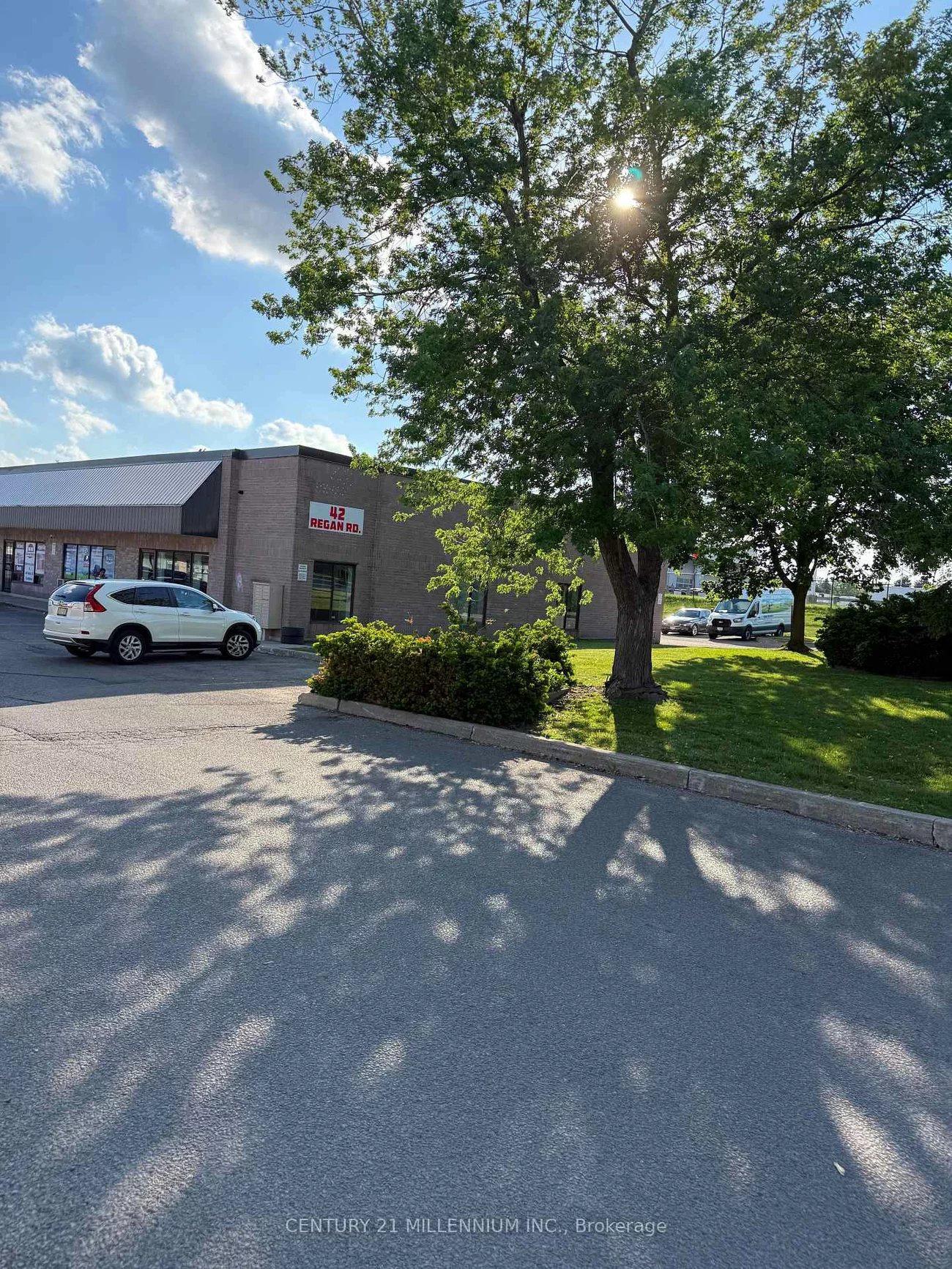 42, Regan, Northwest Sandalwood Parkway, Brampton
