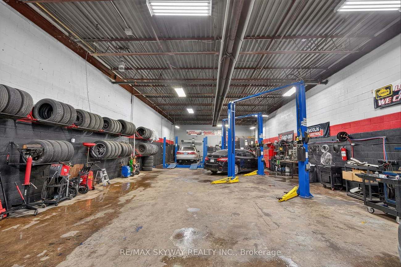 181, Rutherford, Brampton East Industrial, Brampton