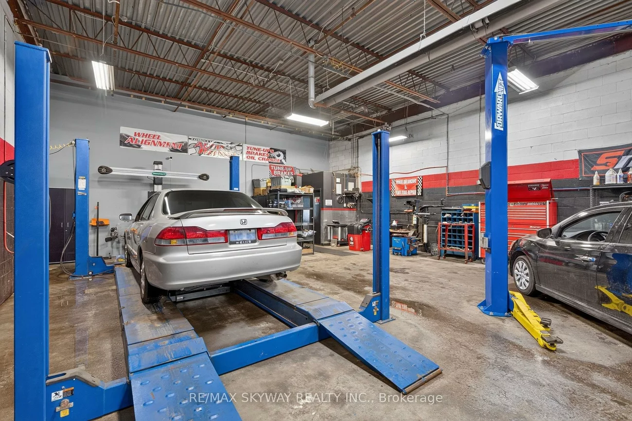 181, Rutherford, Brampton East Industrial, Brampton