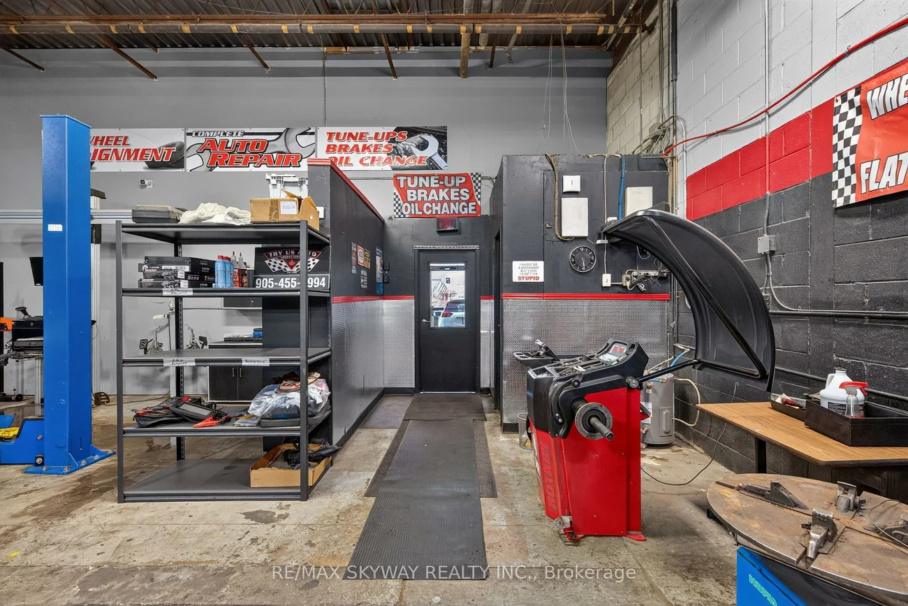 181, Rutherford, Brampton East Industrial, Brampton