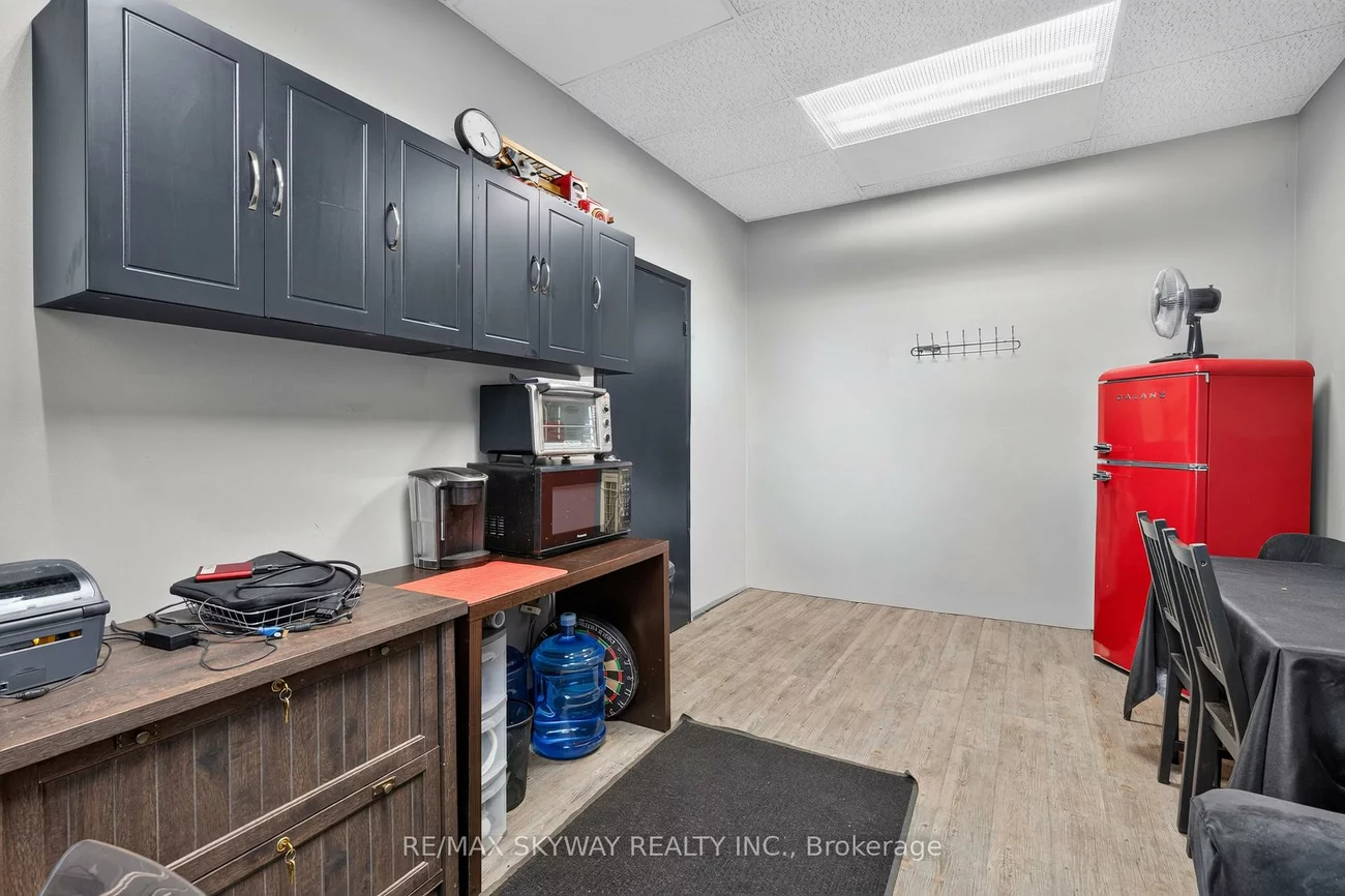 181, Rutherford, Brampton East Industrial, Brampton