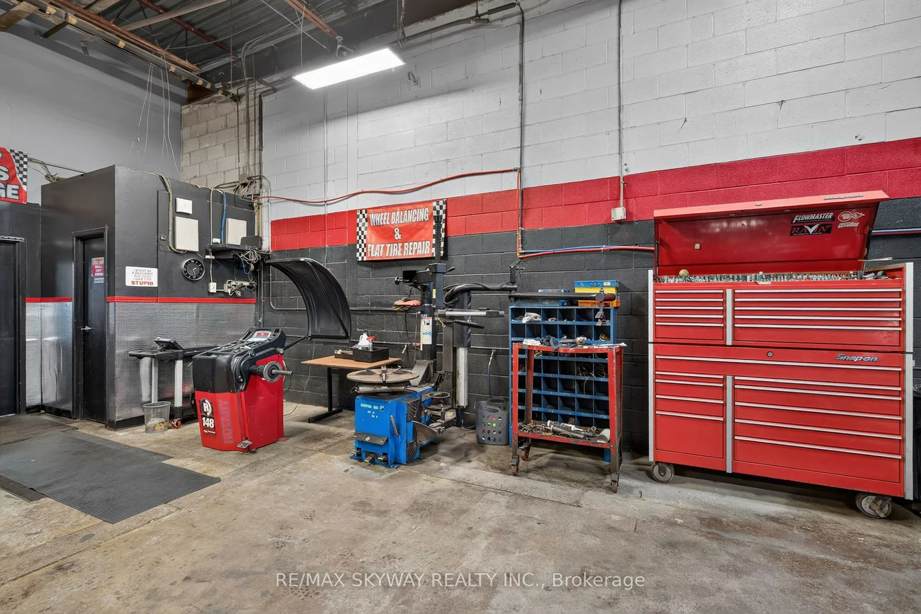 181, Rutherford, Brampton East Industrial, Brampton