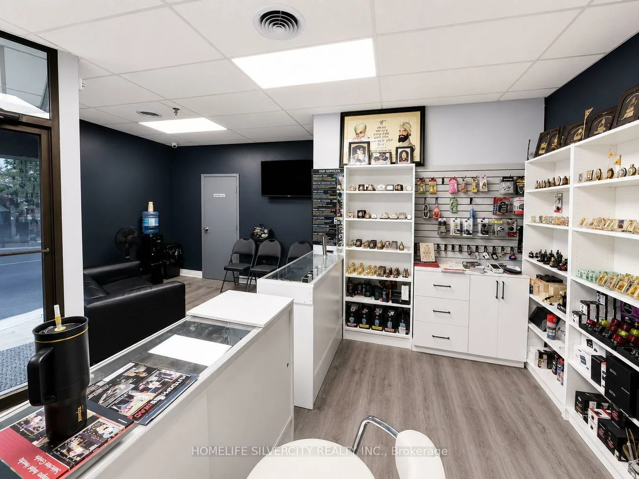 1730, Steeles, Avondale, Brampton