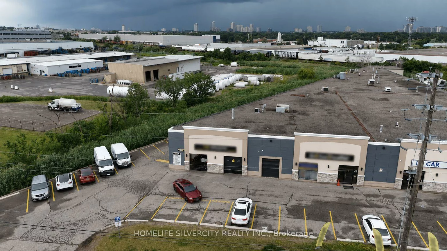 1730, Steeles, Avondale, Brampton