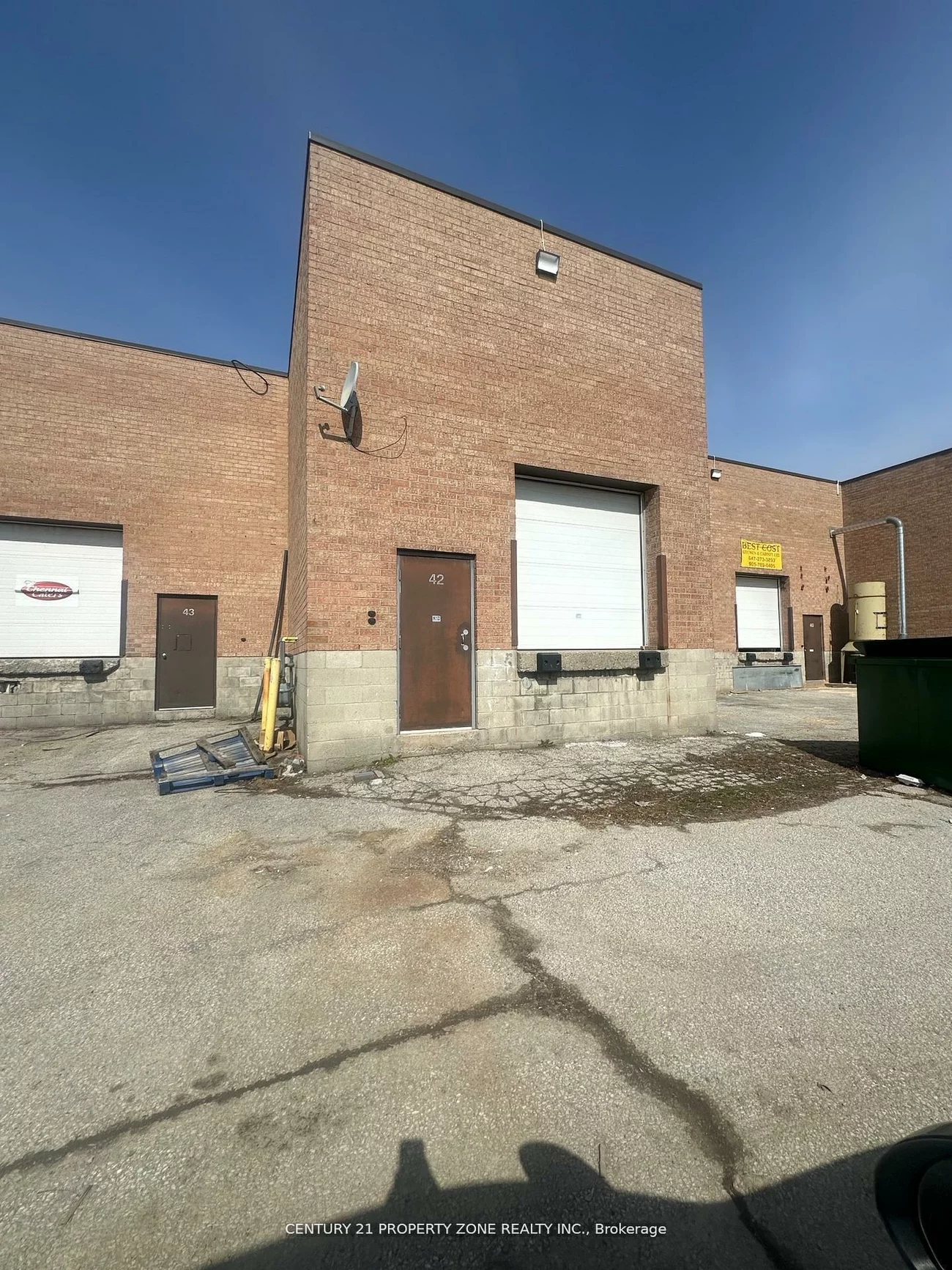 173, ADVANCE, Steeles Industrial, Brampton
