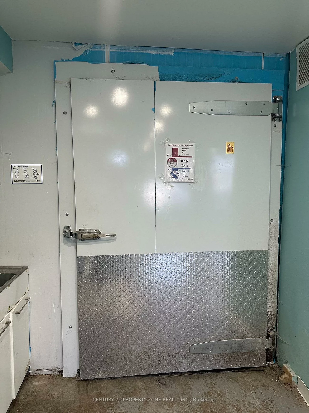 173, ADVANCE, Steeles Industrial, Brampton