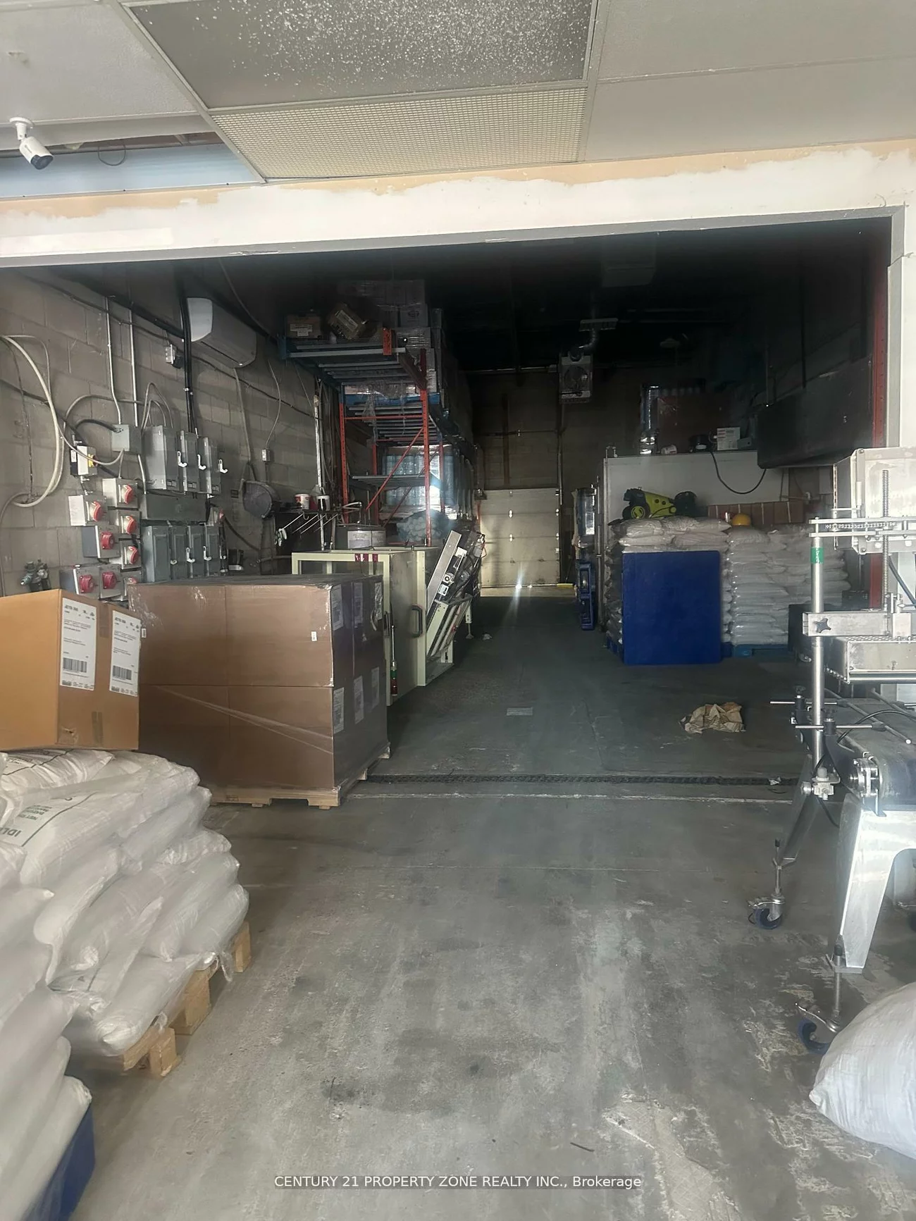 173, ADVANCE, Steeles Industrial, Brampton