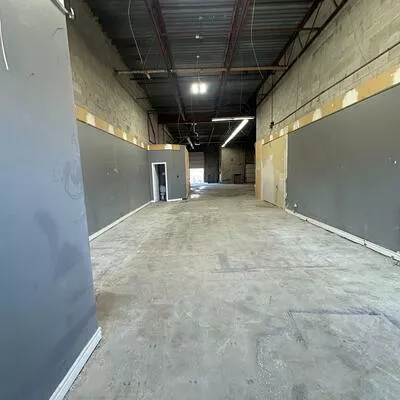173, ADVANCE, Steeles Industrial, Brampton