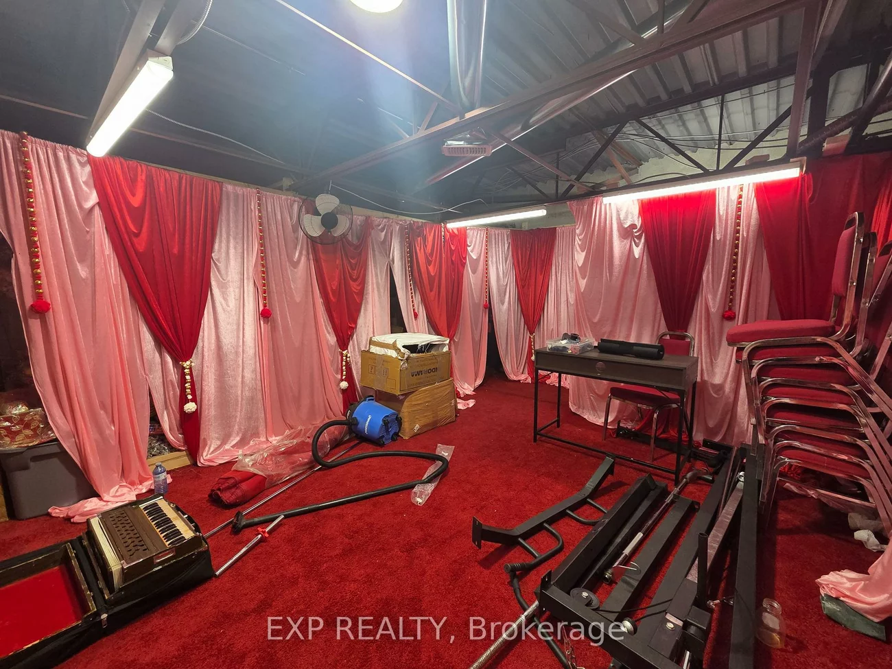 2575, Steeles, Steeles Industrial, Brampton