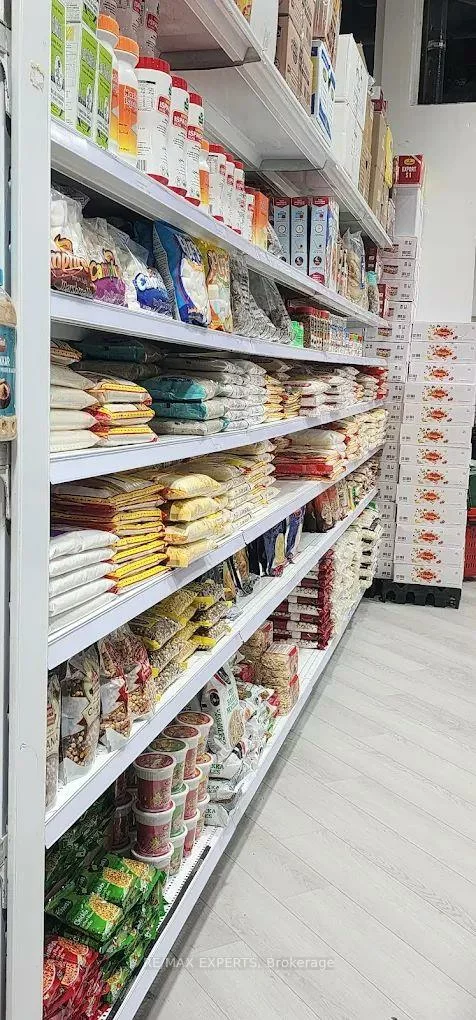 5, Montpelier St Unit 106, Brampton, Northwest Brampton, Brampton