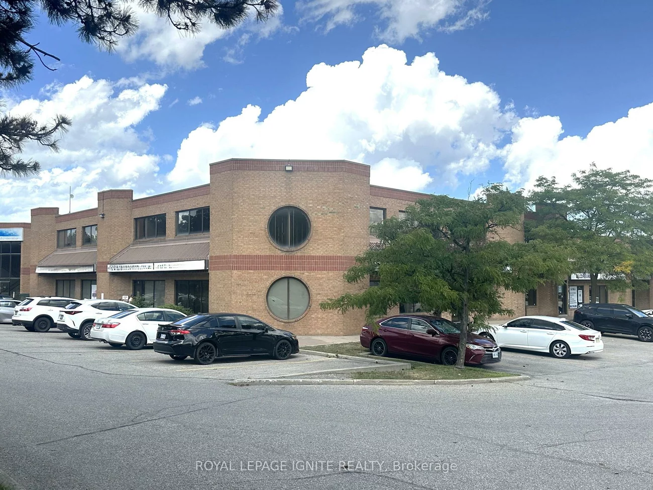14, Automatic, Gore Industrial North, Brampton