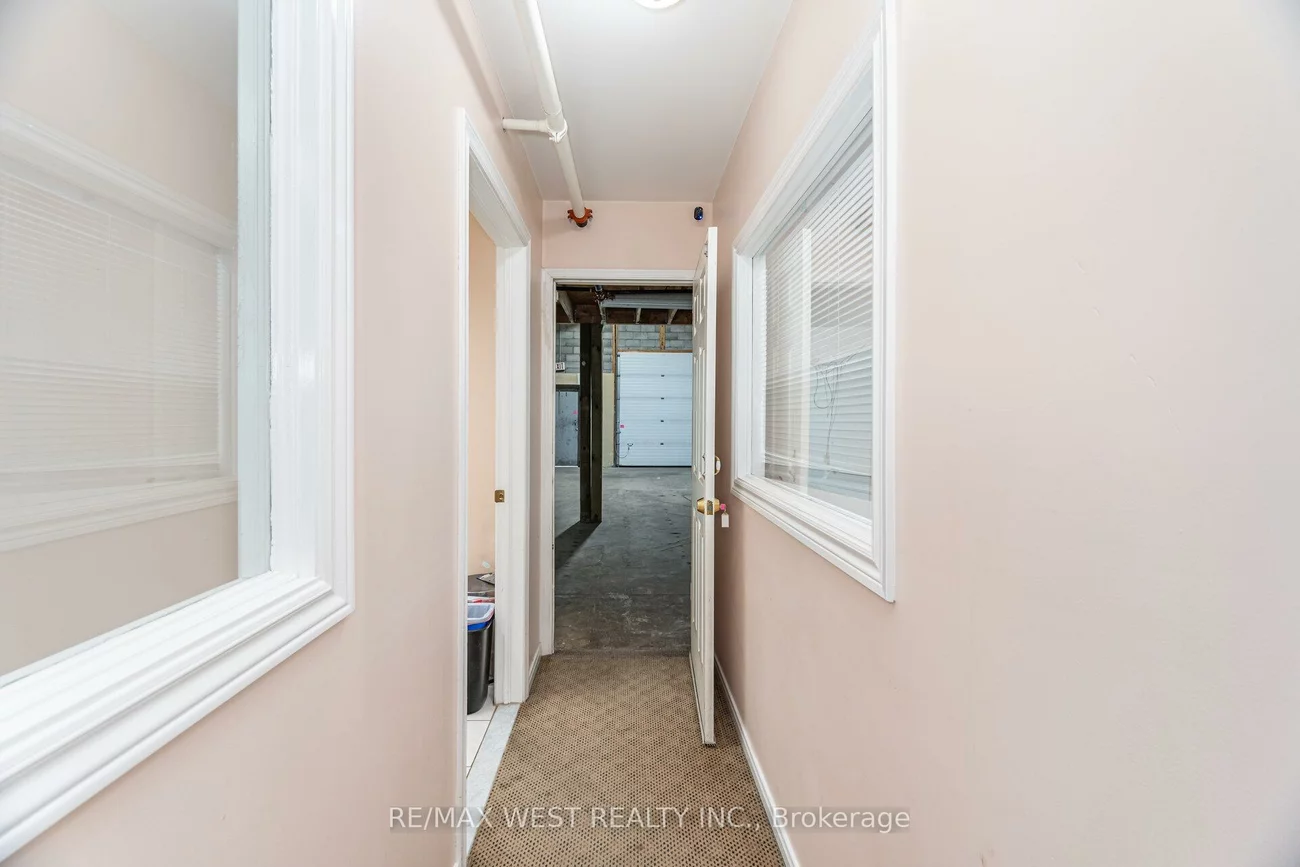 2565, Steeles, Steeles Industrial, Brampton