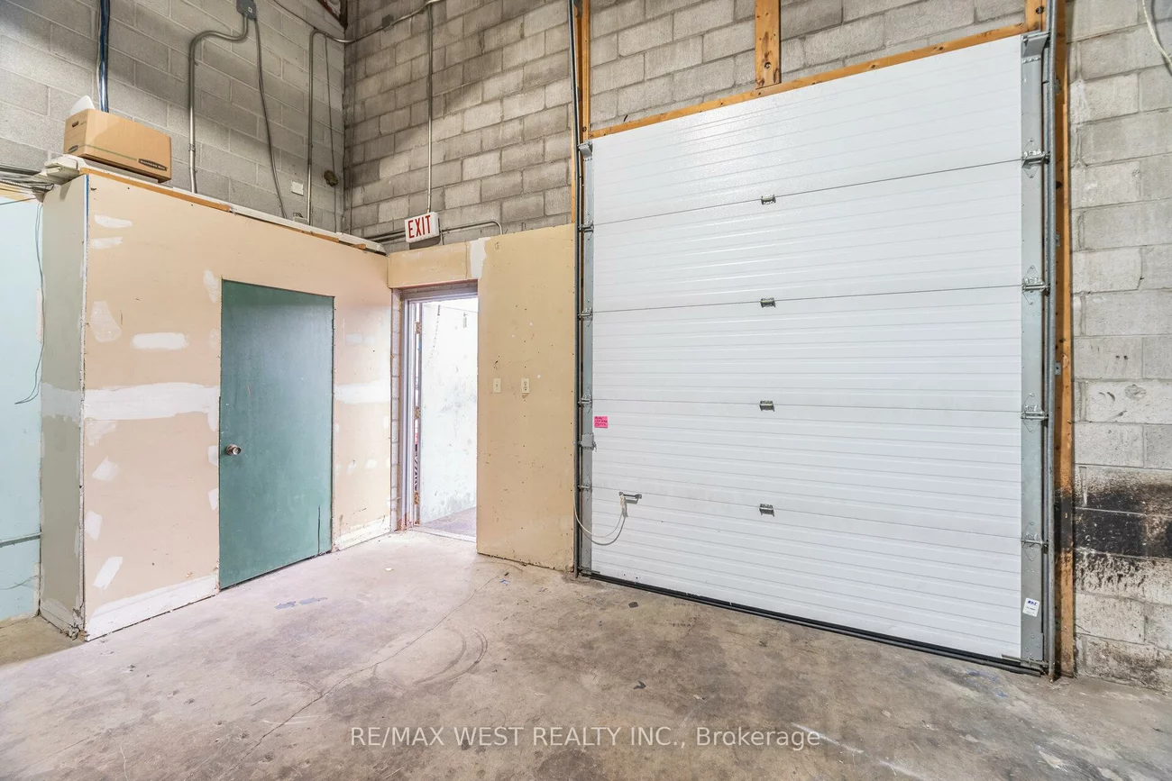 2565, Steeles, Steeles Industrial, Brampton