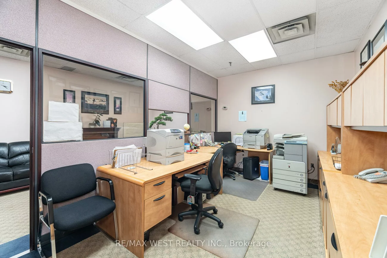 2565, Steeles, Steeles Industrial, Brampton