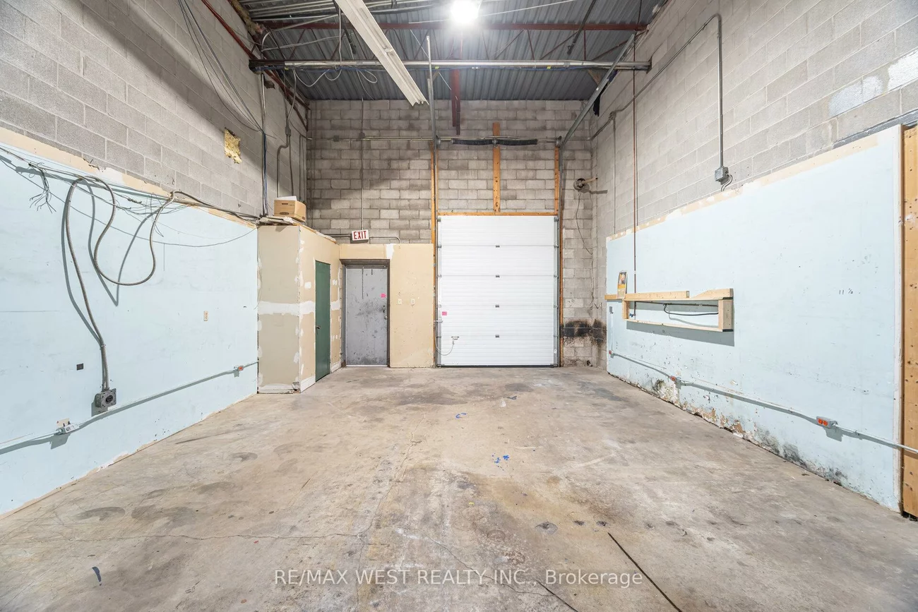 2565, Steeles, Steeles Industrial, Brampton