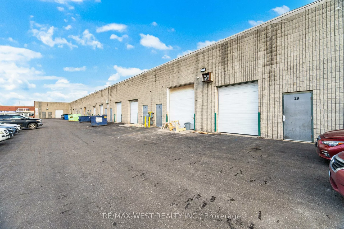 2565, Steeles, Steeles Industrial, Brampton