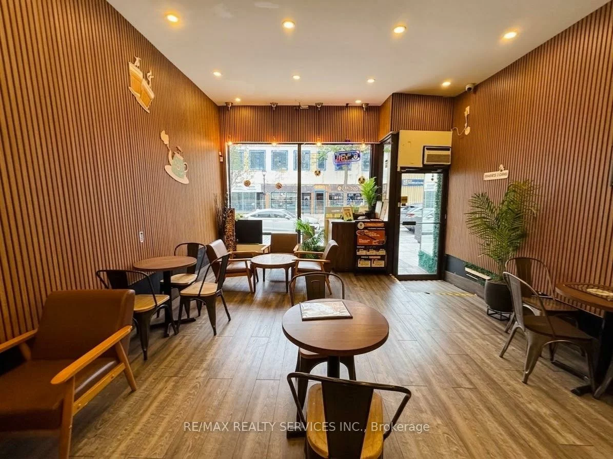 13, Queen, Downtown Brampton, Brampton